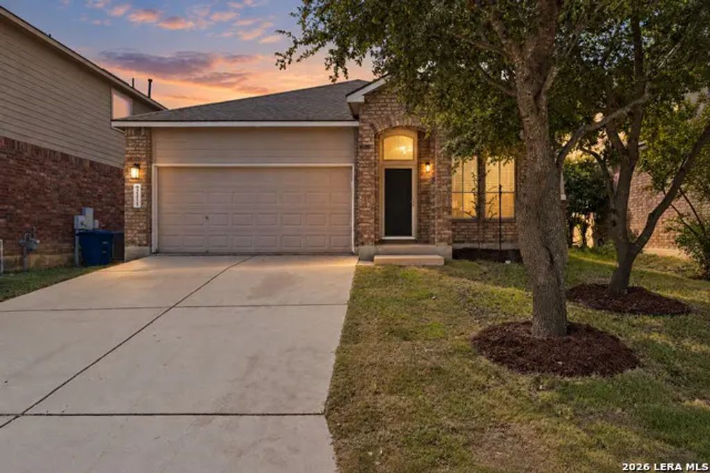 2211 Muuga Mnr, San Antonio