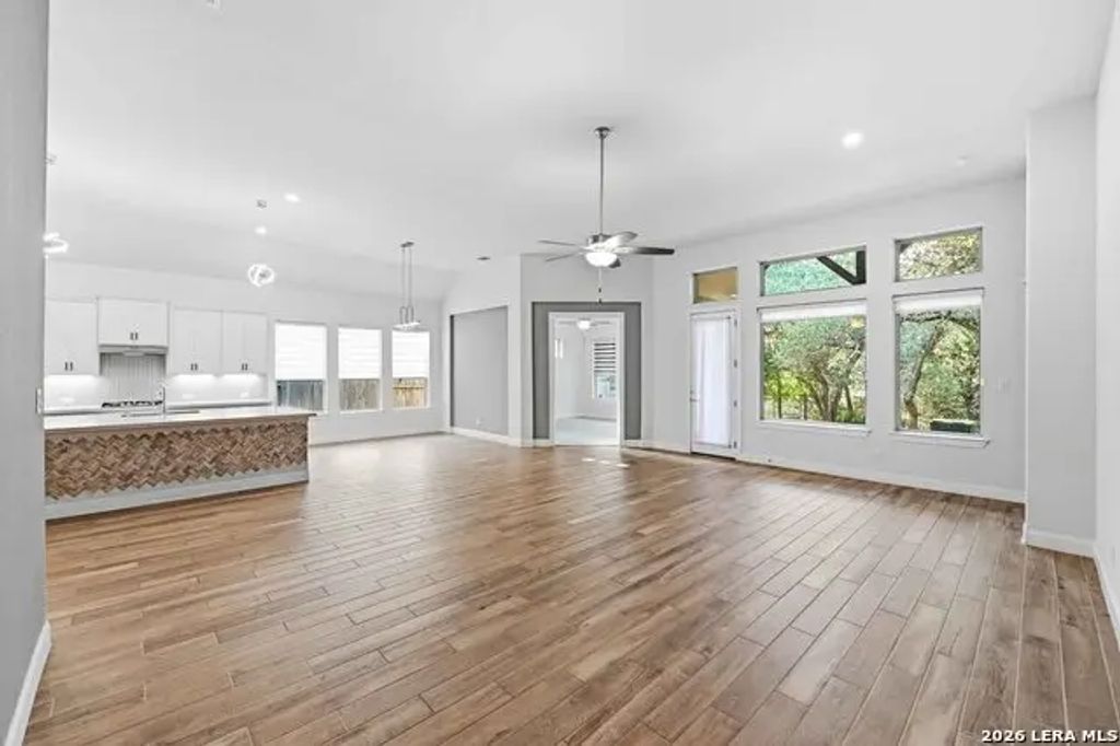 110 Stablewood Ct, Boerne