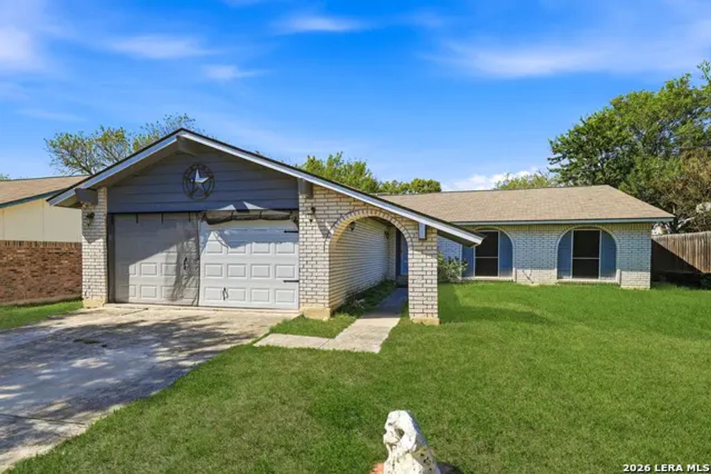 3317 Morning Dr, Schertz