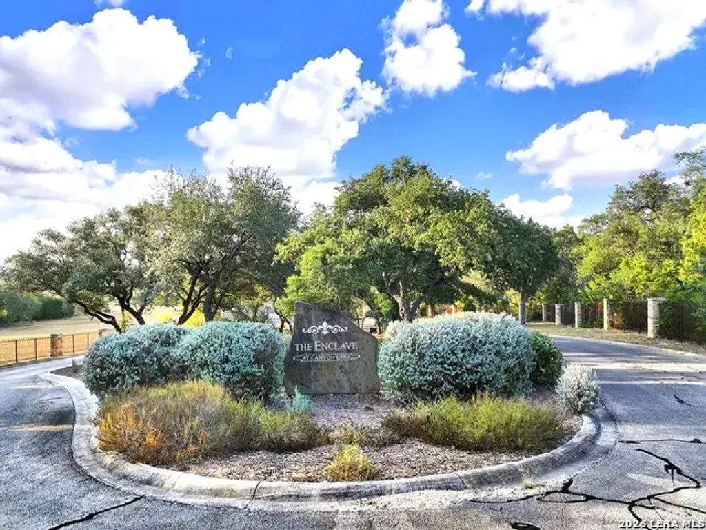 2475 George Pass, Canyon Lake
