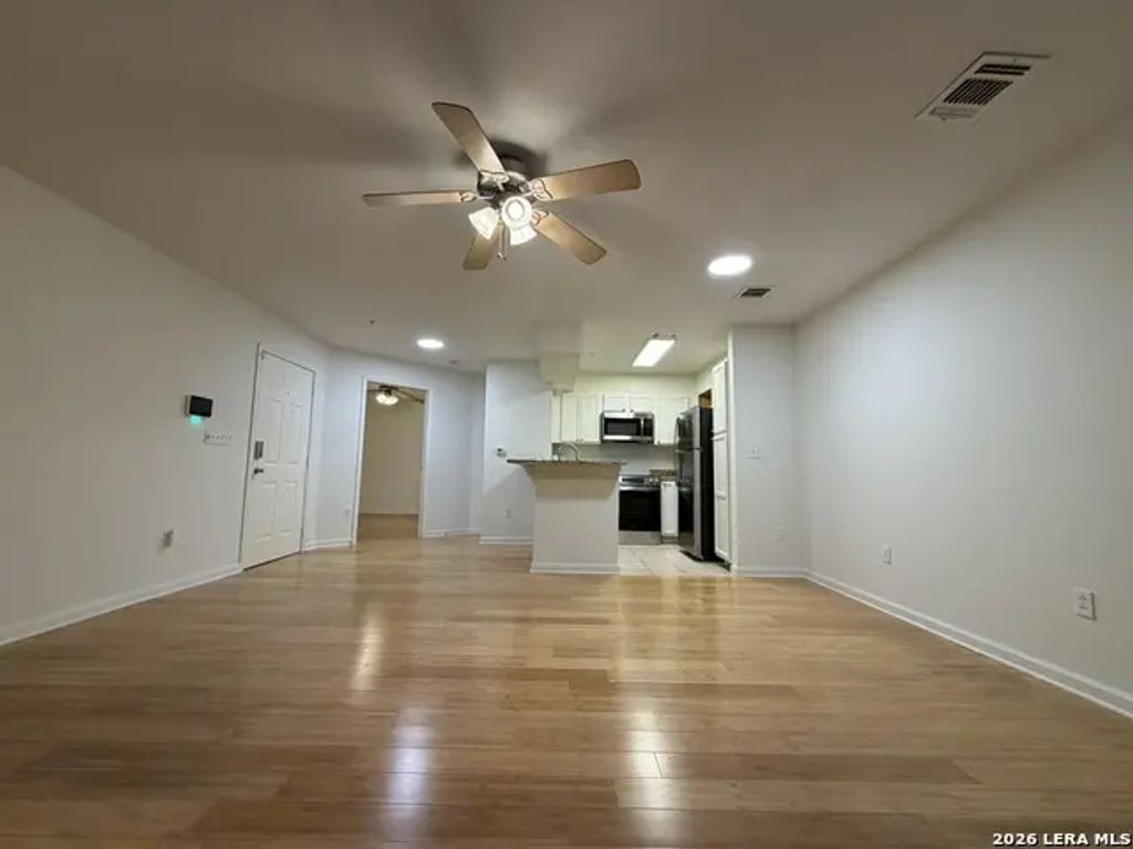 10527 Perrin Beitel Rd Bldg E Unit 105, San Antonio