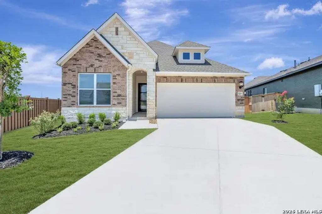 5905 Clifton Ln, New Braunfels