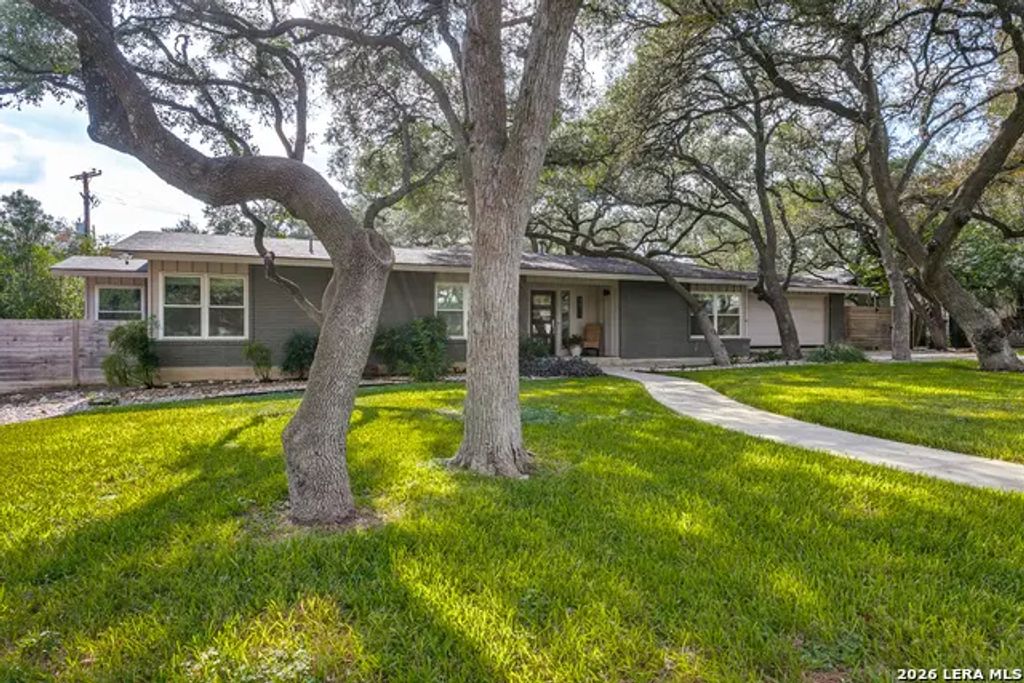 8811 Pineridge Rd, San Antonio
