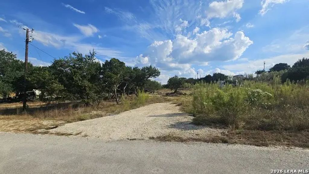 282 Blackfoot Trail, Bandera