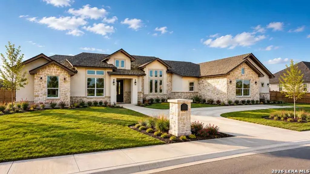 347 Sliprock Dr, Canyon Lake
