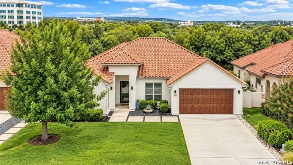 563 Talmadge Ln, Shavano Park