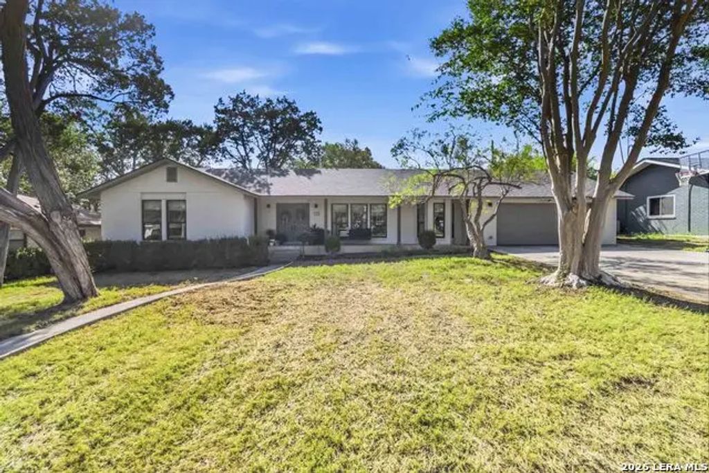 115 W Tanglewood Dr, New Braunfels
