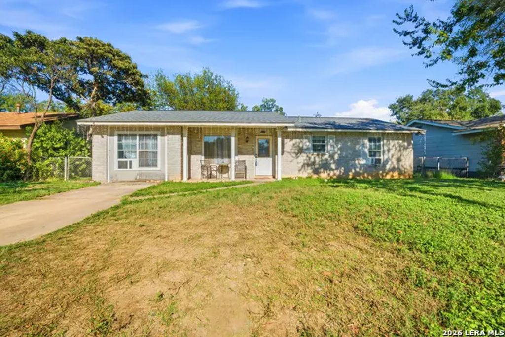 10715 Lazy Oaks Dr, San Antonio