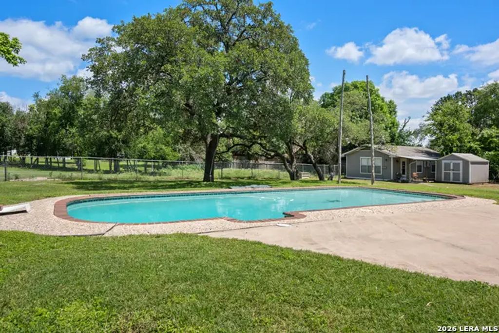 117 West Ln, Kerrville