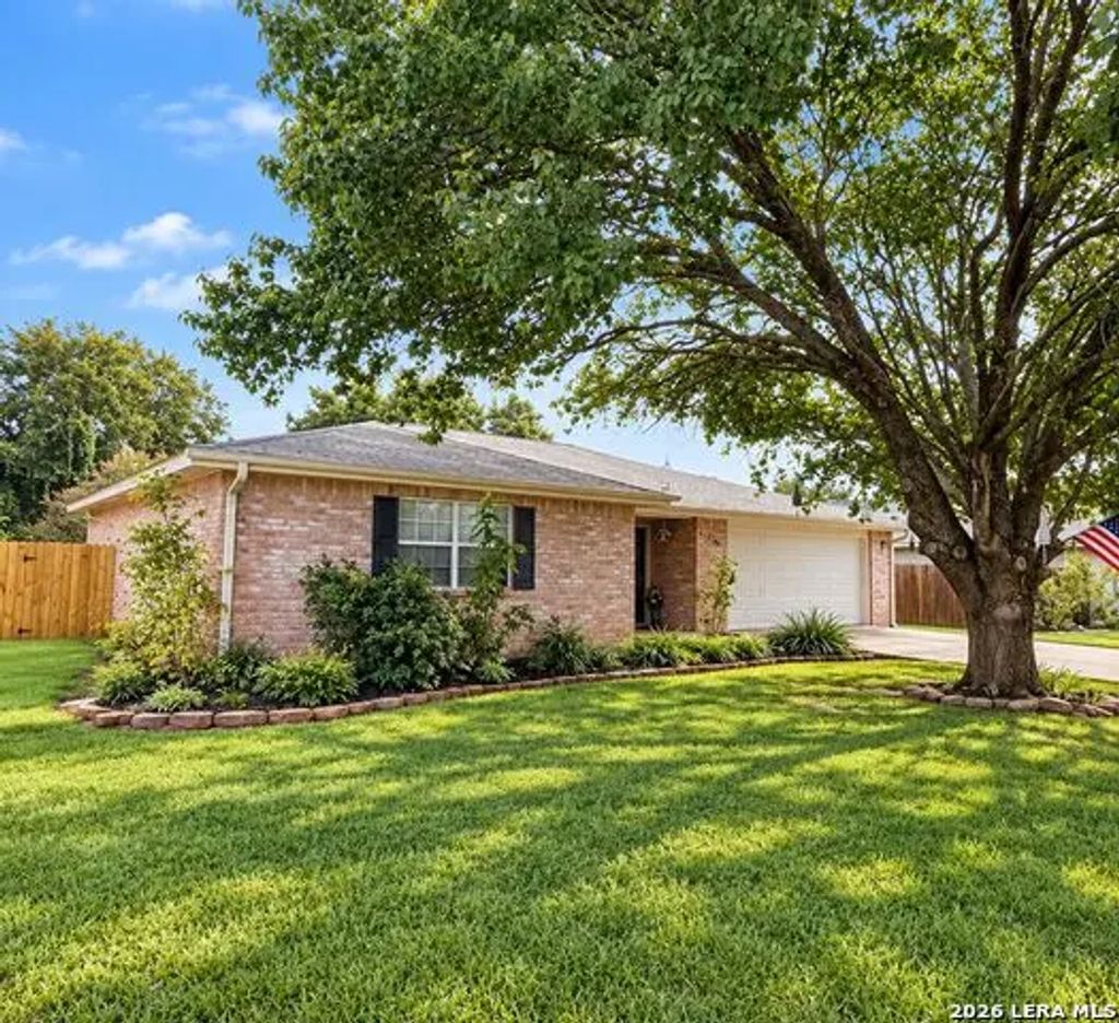719 Dawn Ln, Fredericksburg