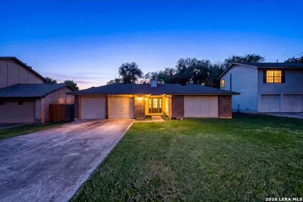 7275 Flaming Forest St, San Antonio
