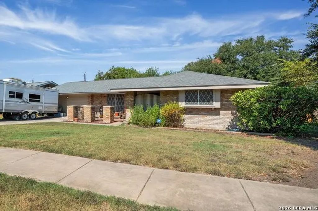 113 Fantasia St, San Antonio