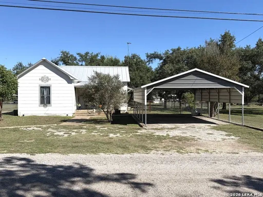 162 N Third St, Harper