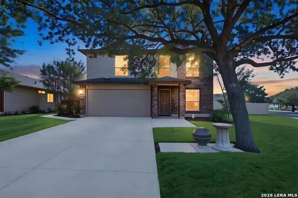 330 Ann Dr, Converse