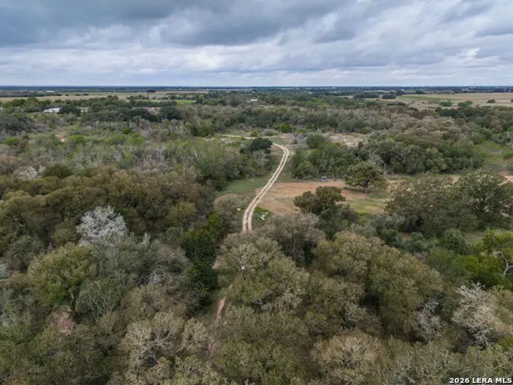 581 Eden Rd, Seguin