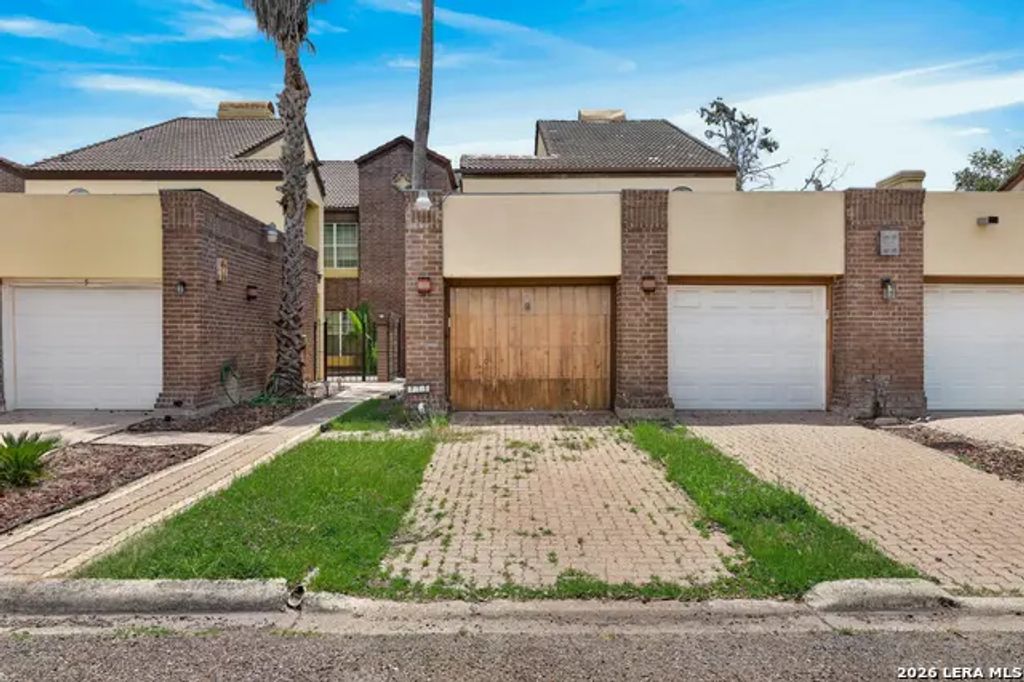 715 Brazos St #6, Mission