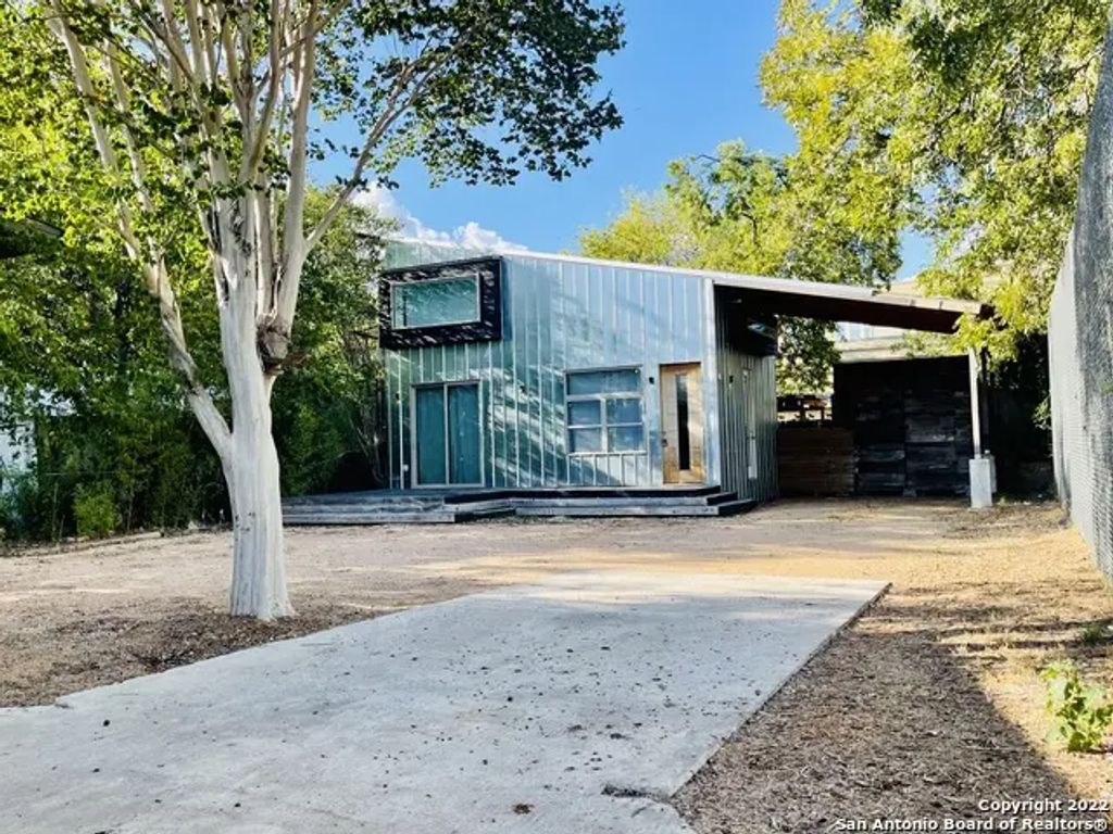 511 Iowa St 2, San Antonio