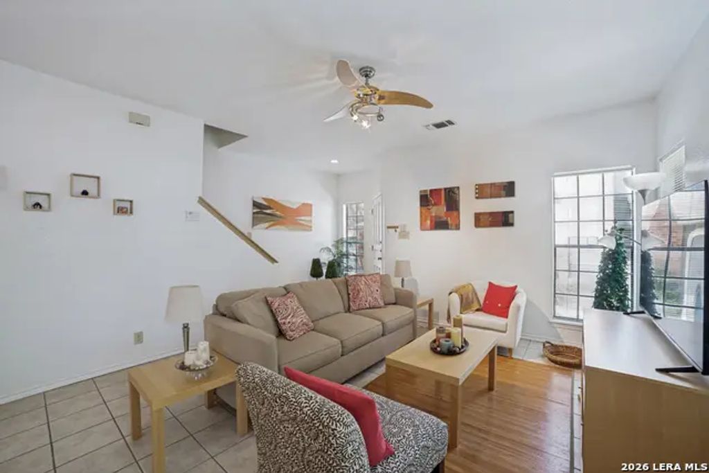 57 Chapel Hill Cir 57, San Antonio