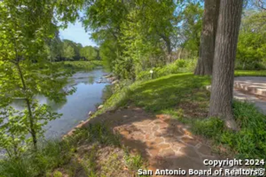 Ervendberg Ave, New Braunfels
