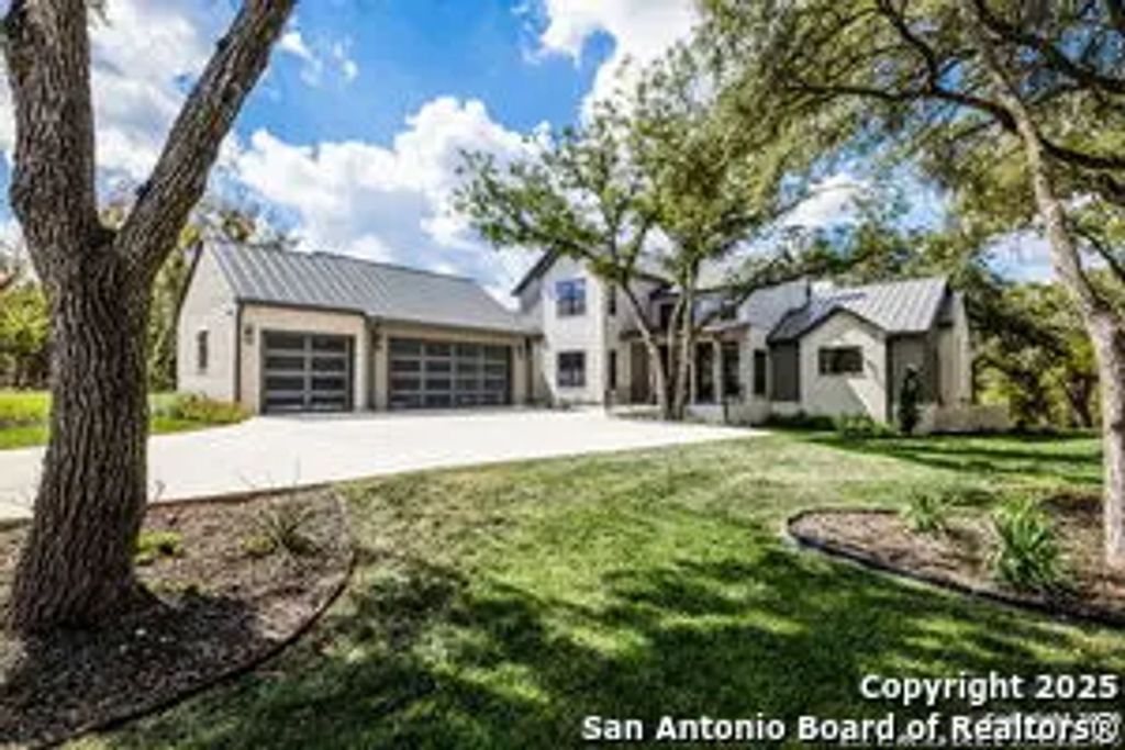 232 Riverfront, New Braunfels
