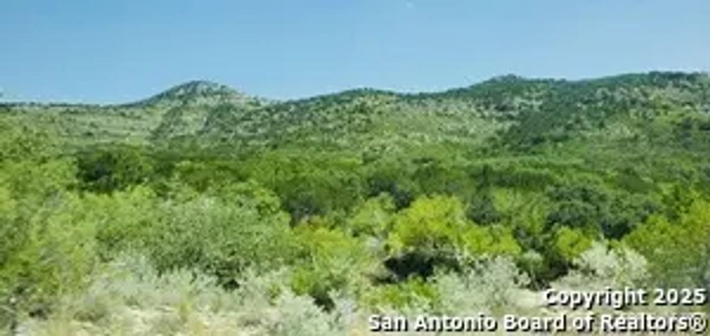Cr 408, Uvalde