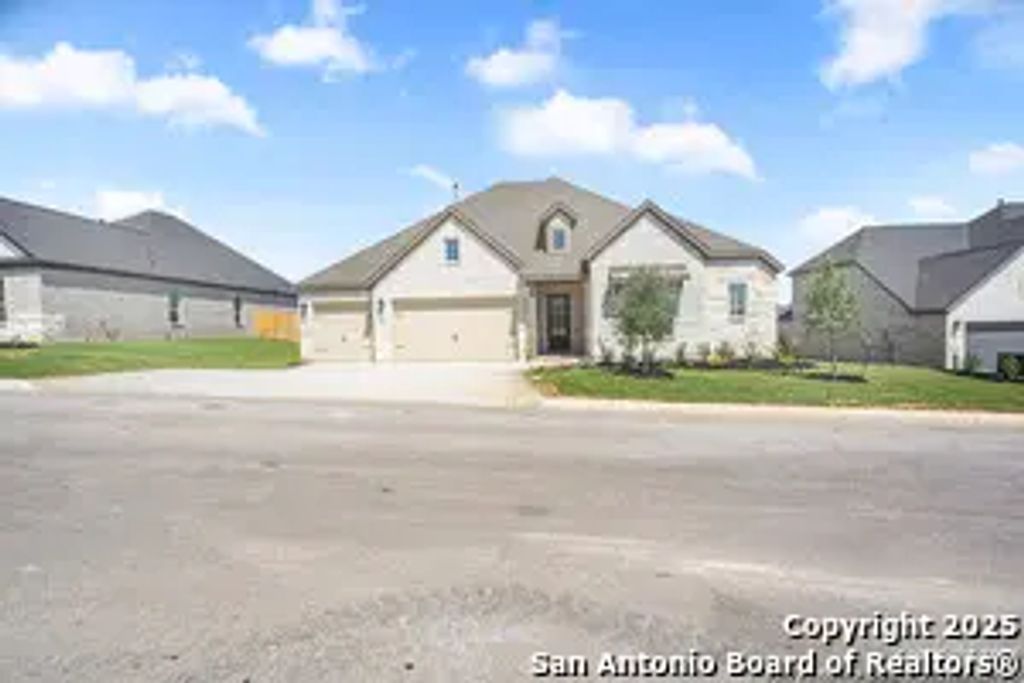 322 Lawrence Drive, Castroville