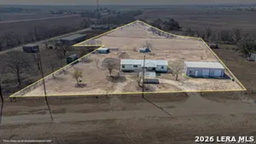 3124 Hwy 90 E, Castroville