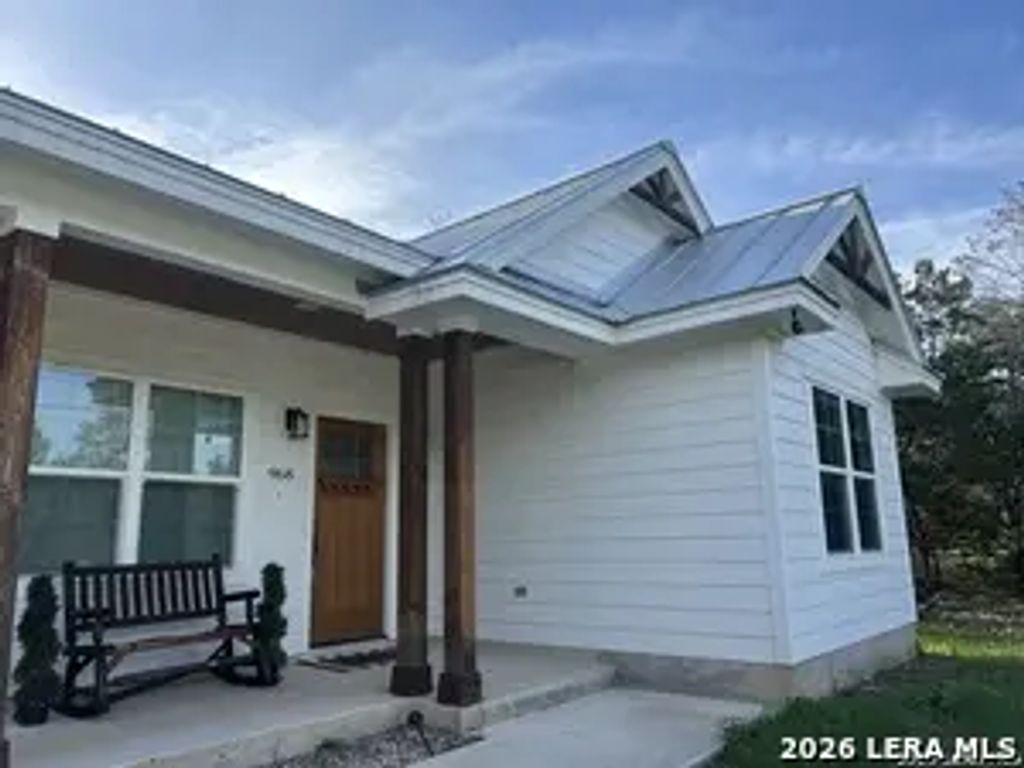 968 Marlys Ave, Canyon Lake