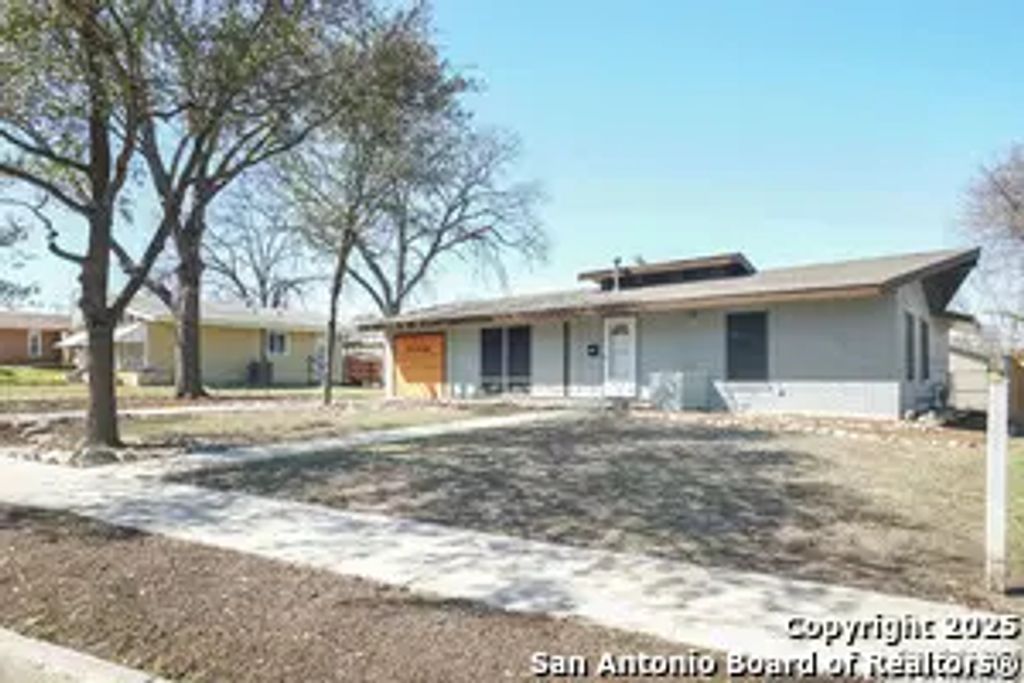 119 Sullivan Dr, San Antonio