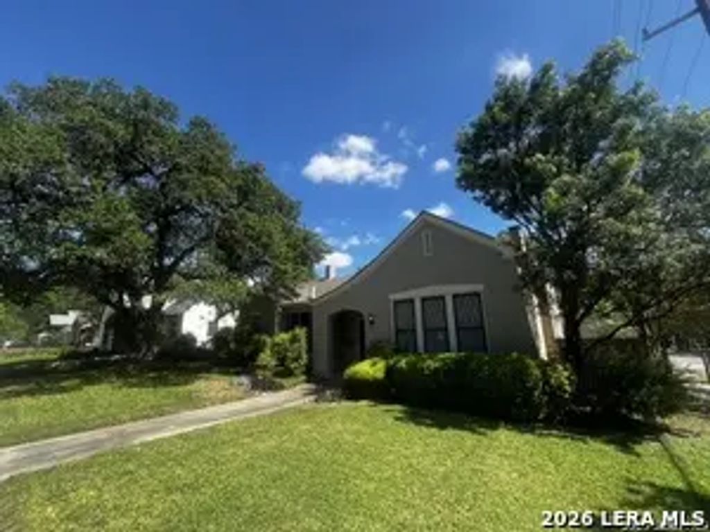 134 W Agarita Ave, San Antonio
