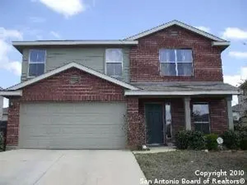 9013 Barkwood, Universal City