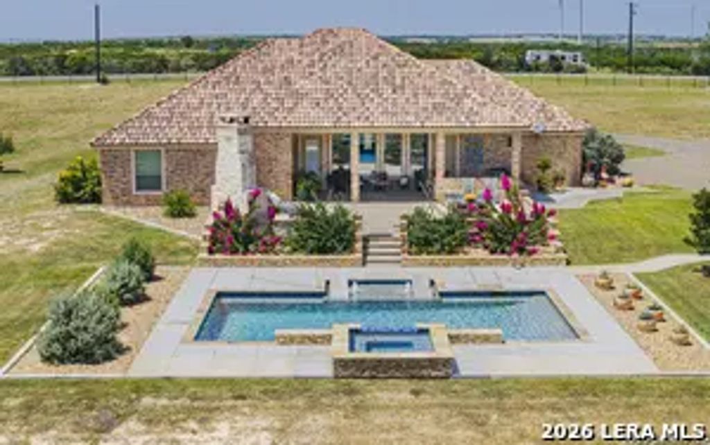 4881 Fm 798, Kenedy