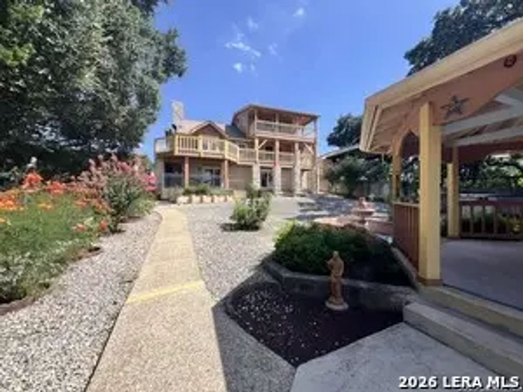 1769 Patty Dr, Canyon Lake