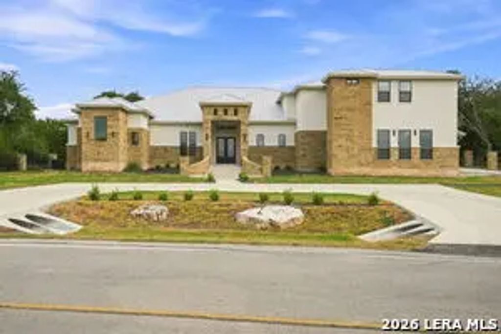 1125 Cordova Bnd, Canyon Lake
