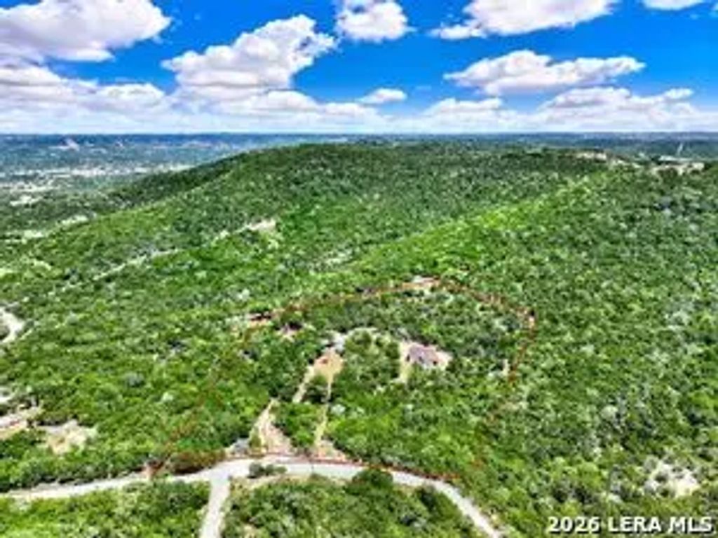 223 Canyon View Dr, Pipe Creek