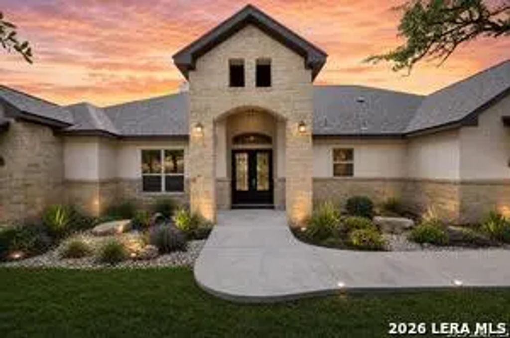 2326 Cascada Pkwy, Spring Branch