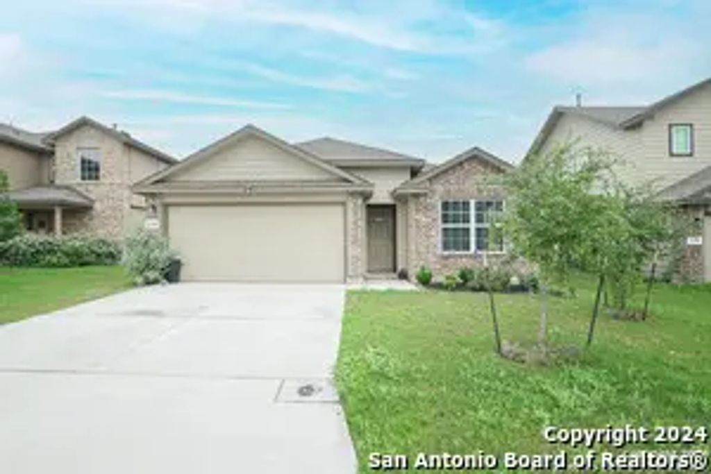 6310 Kendall Cove, Converse