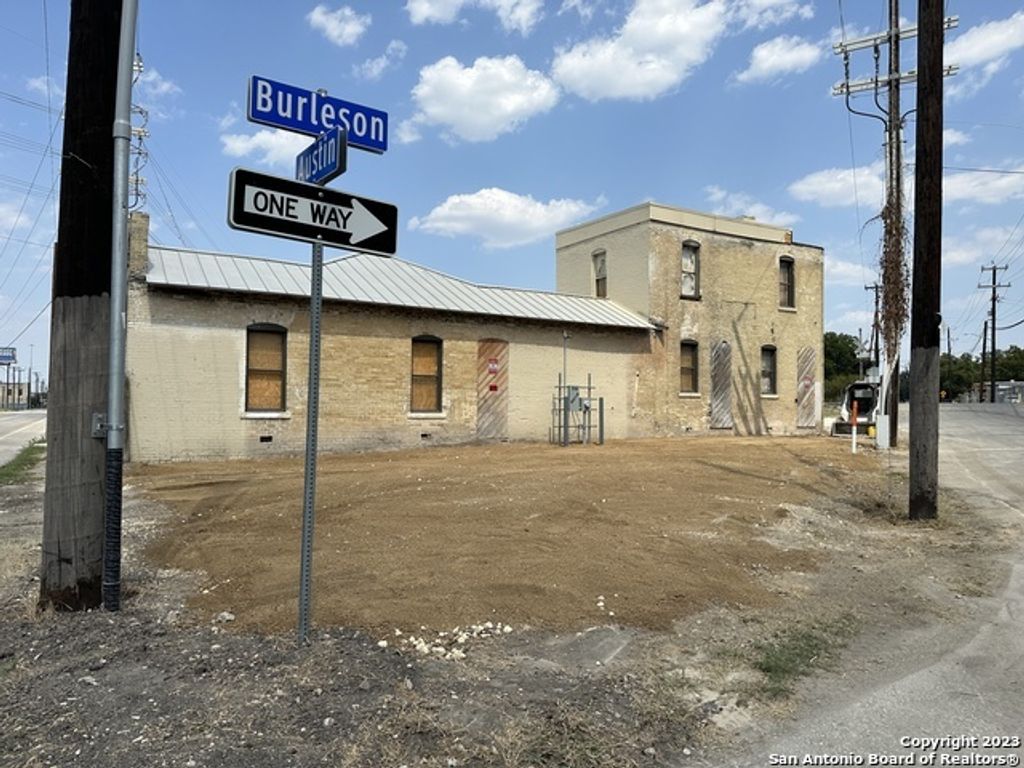 500 Austin Street, San Antonio