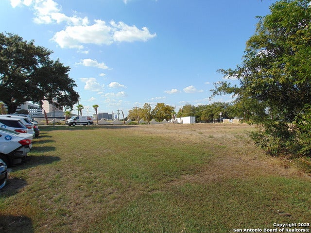 7927 Pinebrook Dr, San Antonio