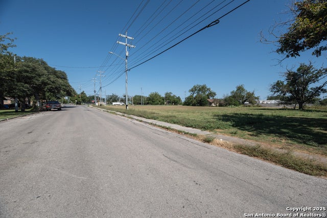 Tbd N Austin, Seguin