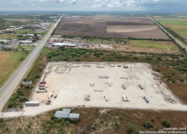 32.89 Acres Us Hwy 90, Uvalde