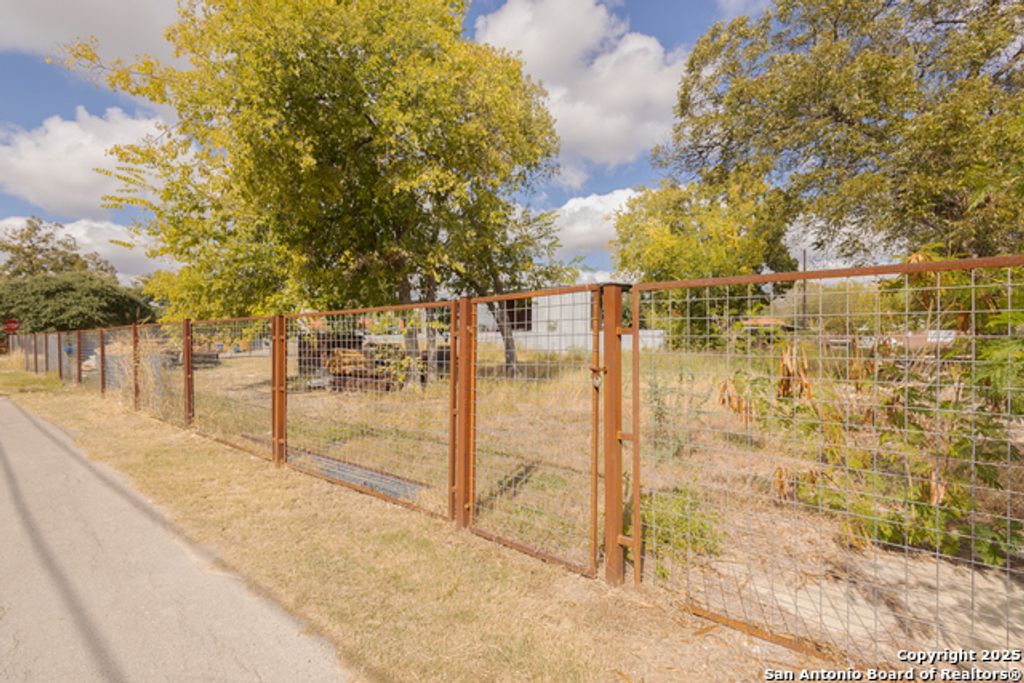 2314 Guadalupe, San Antonio
