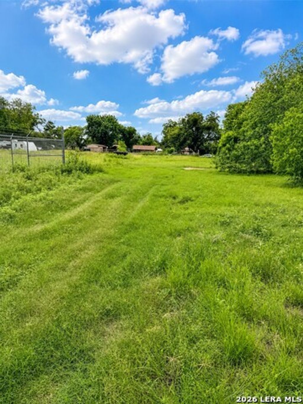 2004 S Ww White Road, San Antonio