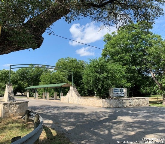 7320 New Sulphur Springs Rd, San Antonio