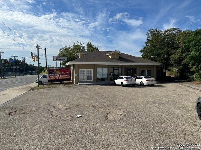 4631 Vance Jackson Rd, San Antonio