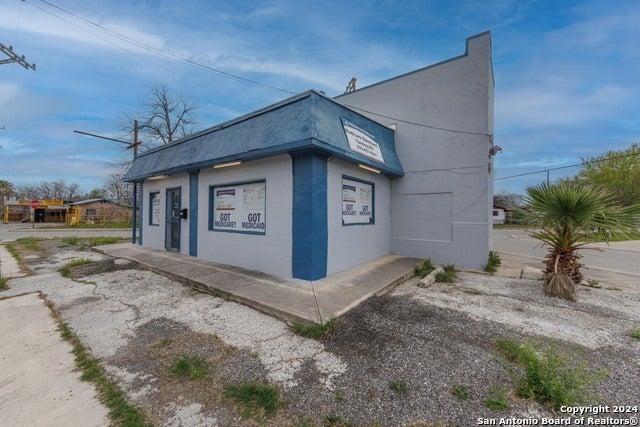 930 New Laredo Hwy, San Antonio