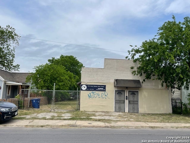 1111 Buena Vista St, San Antonio