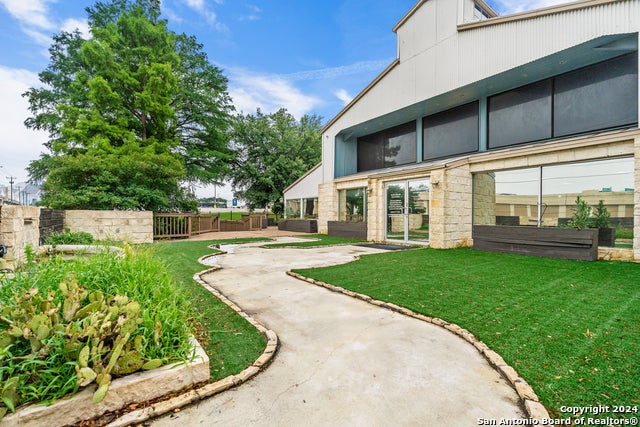 7710 W Interstate 10, San Antonio