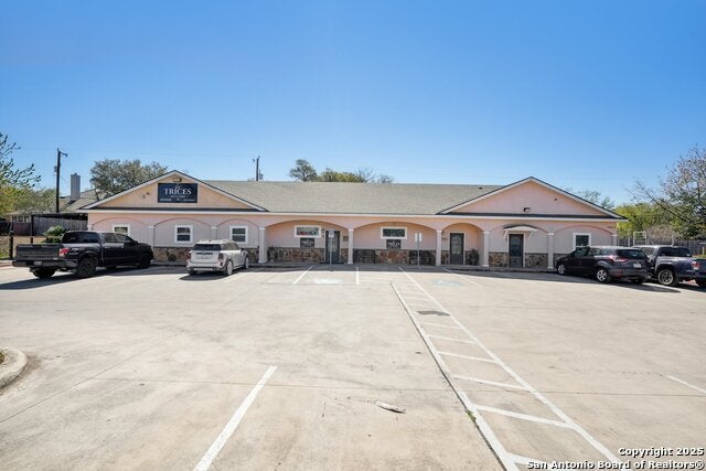 7600 Eckhert, Leon Valley