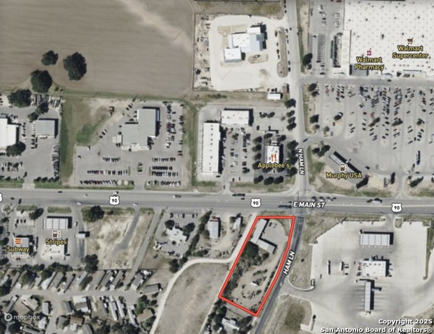 101 Ham Lane, Uvalde